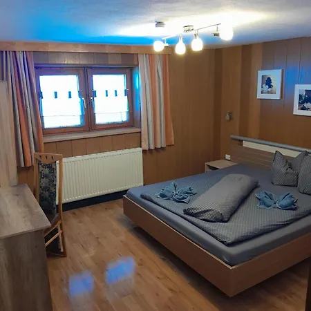 菲林霍夫贝克豪夫公寓 公寓 阿泽皮茨陶